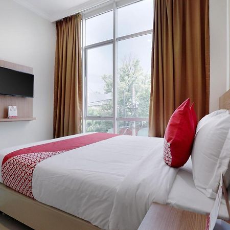 Oyo 415 The Kartini 8 Residence Jakarta Exterior foto