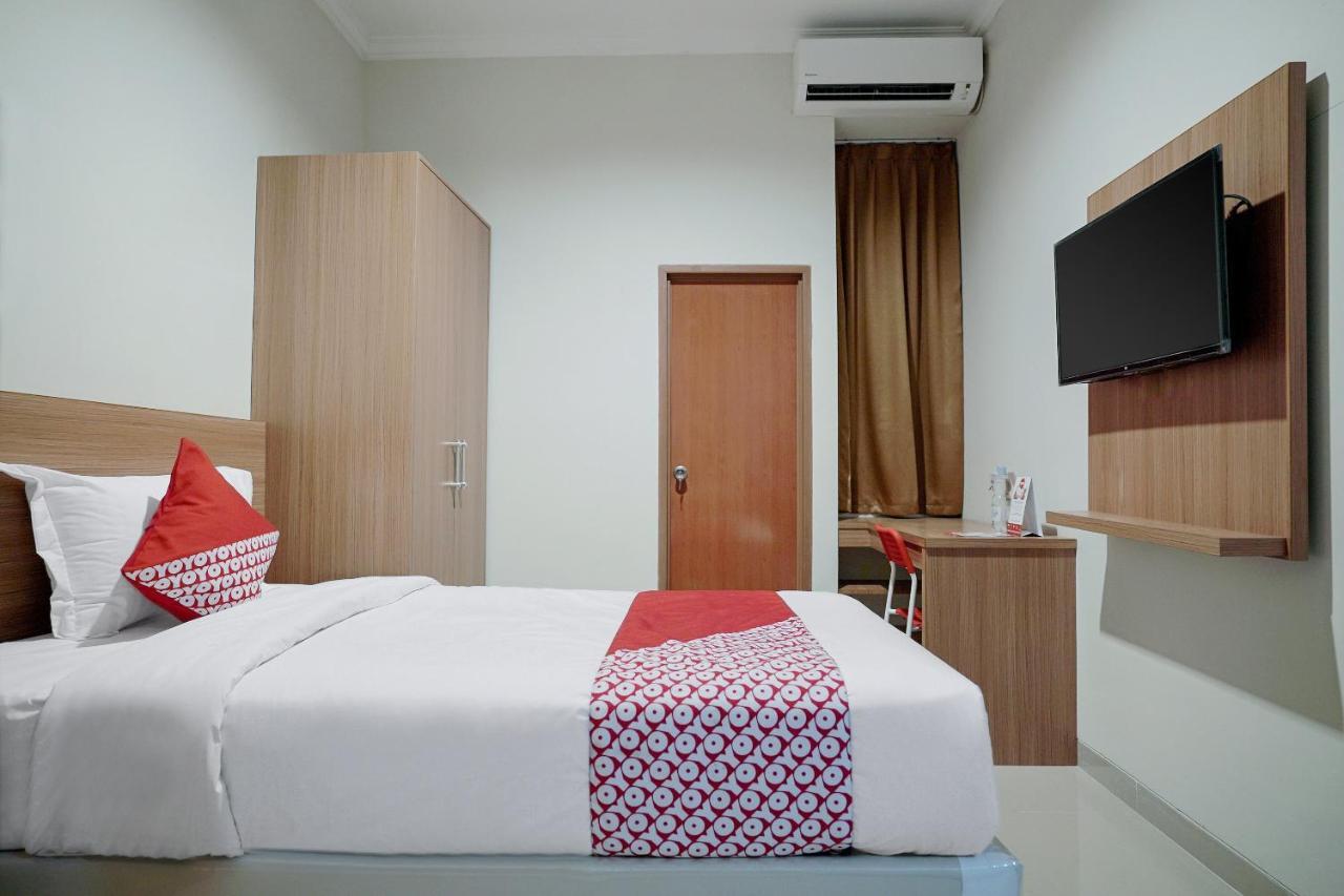 Oyo 415 The Kartini 8 Residence Jakarta Exterior foto