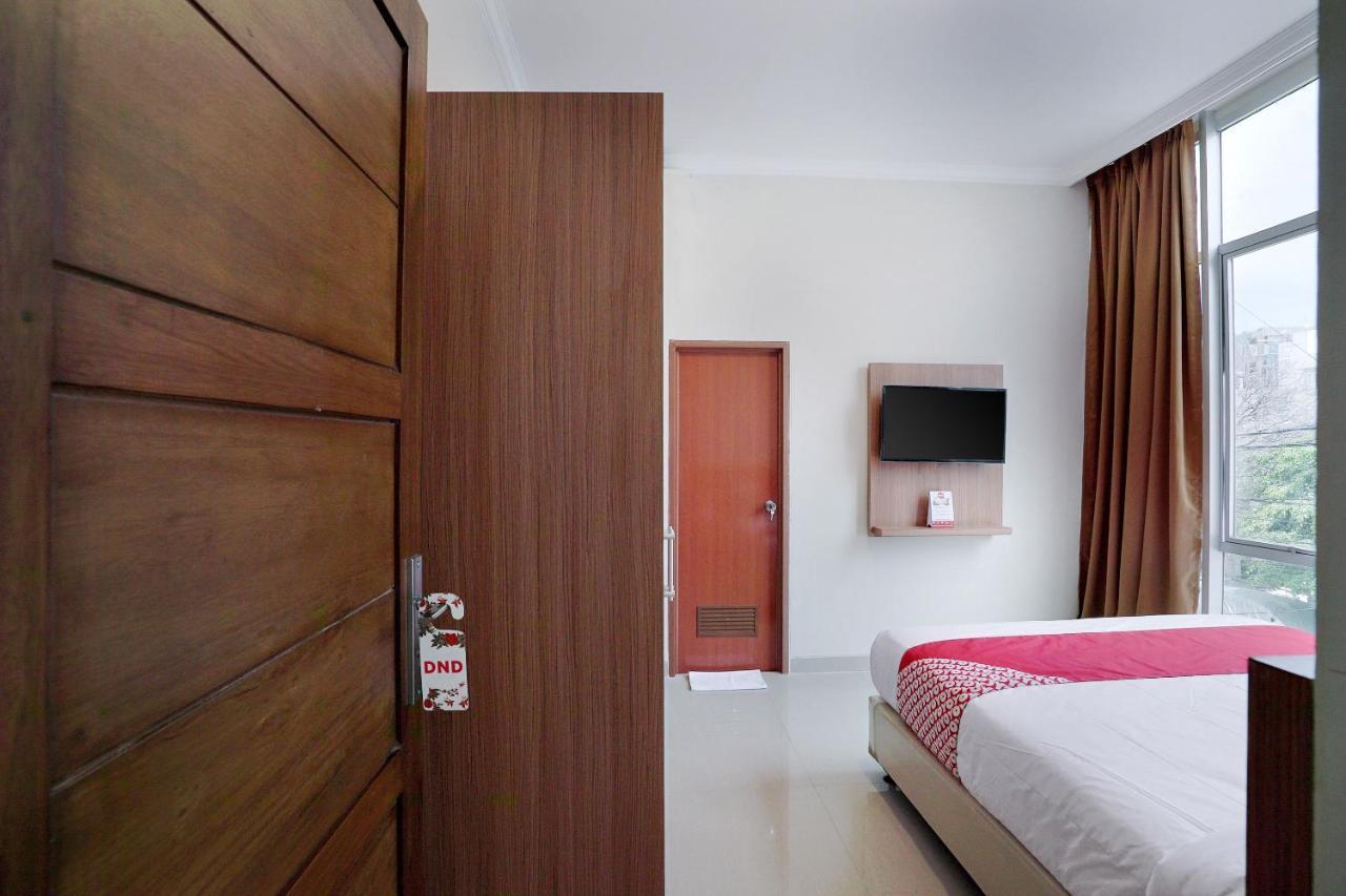 Oyo 415 The Kartini 8 Residence Jakarta Exterior foto