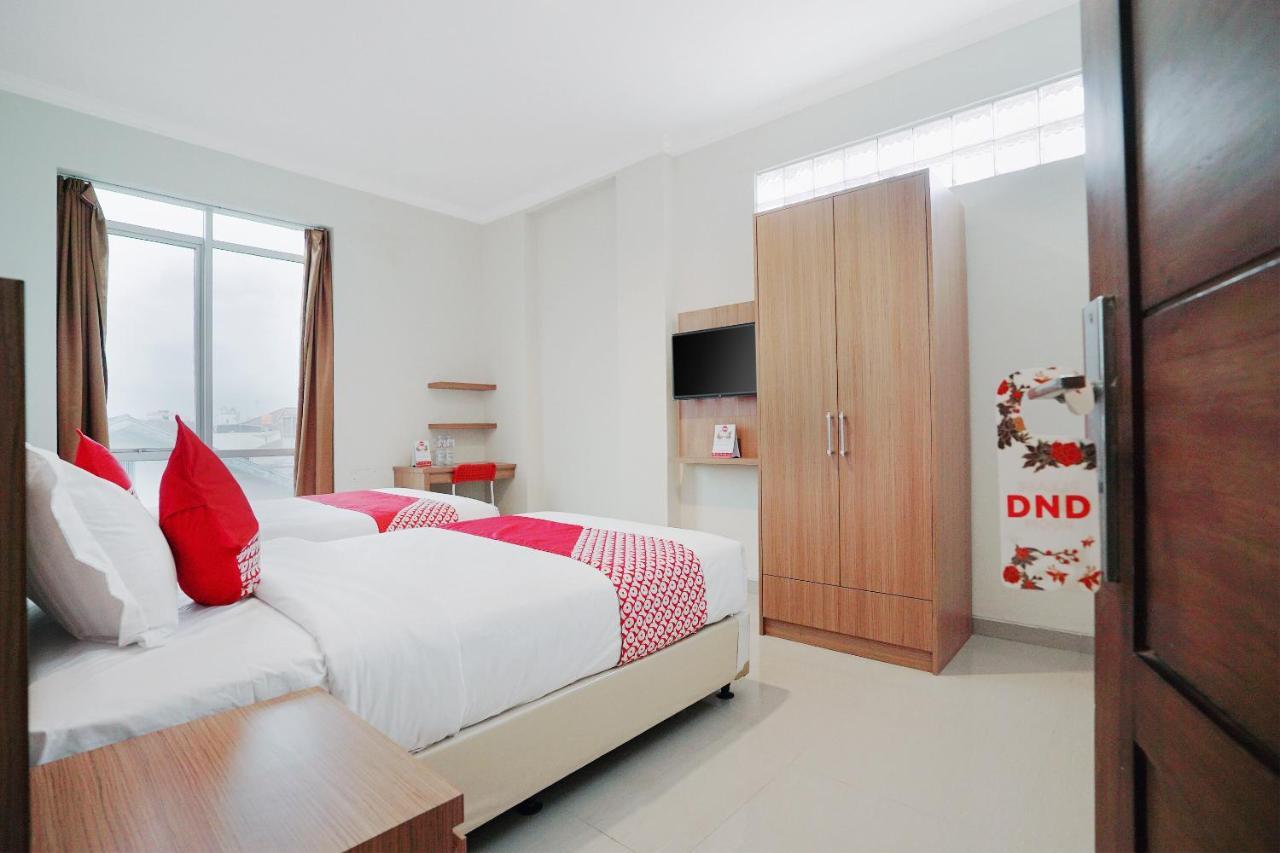Oyo 415 The Kartini 8 Residence Jakarta Exterior foto