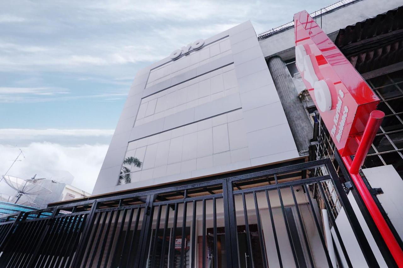 Oyo 415 The Kartini 8 Residence Jakarta Exterior foto