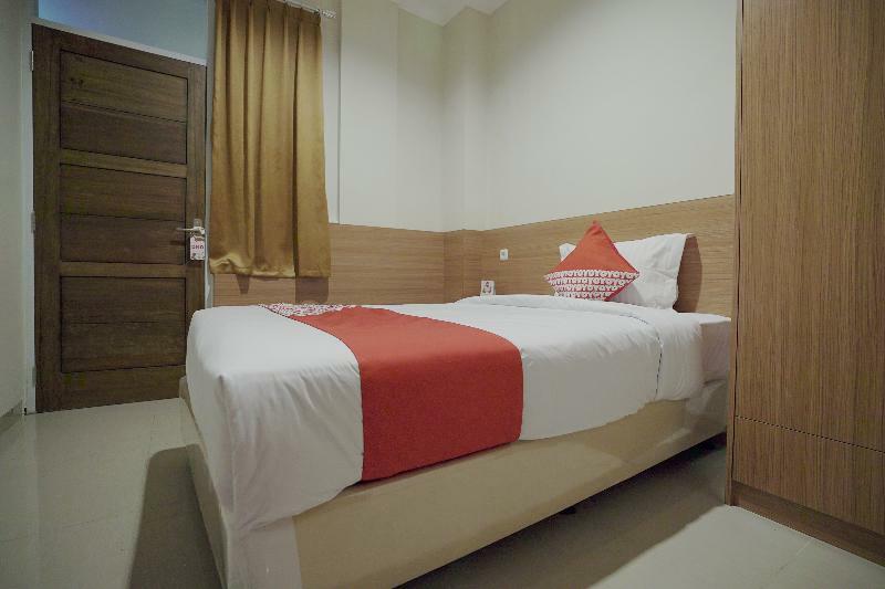 Oyo 415 The Kartini 8 Residence Jakarta Exterior foto