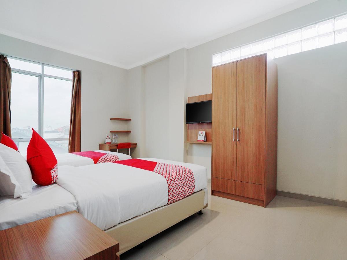 Oyo 415 The Kartini 8 Residence Jakarta Exterior foto