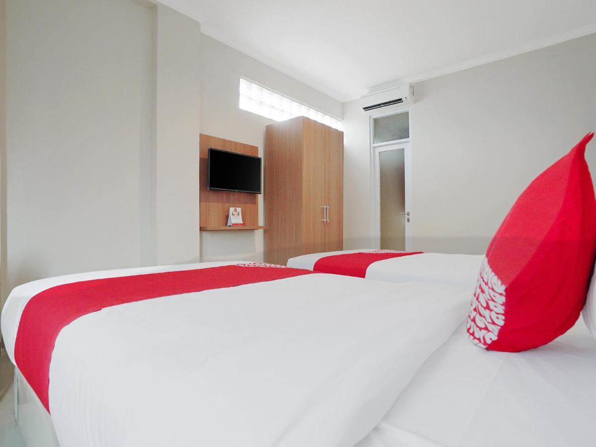 Oyo 415 The Kartini 8 Residence Jakarta Exterior foto