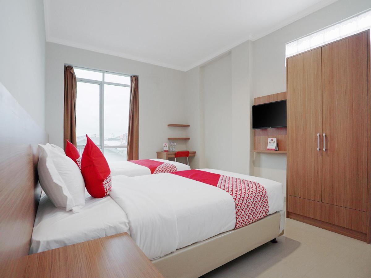 Oyo 415 The Kartini 8 Residence Jakarta Exterior foto