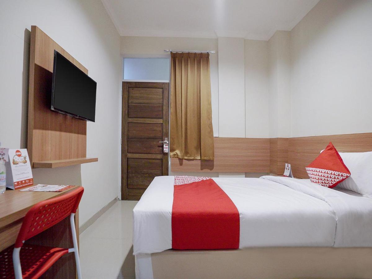 Oyo 415 The Kartini 8 Residence Jakarta Exterior foto