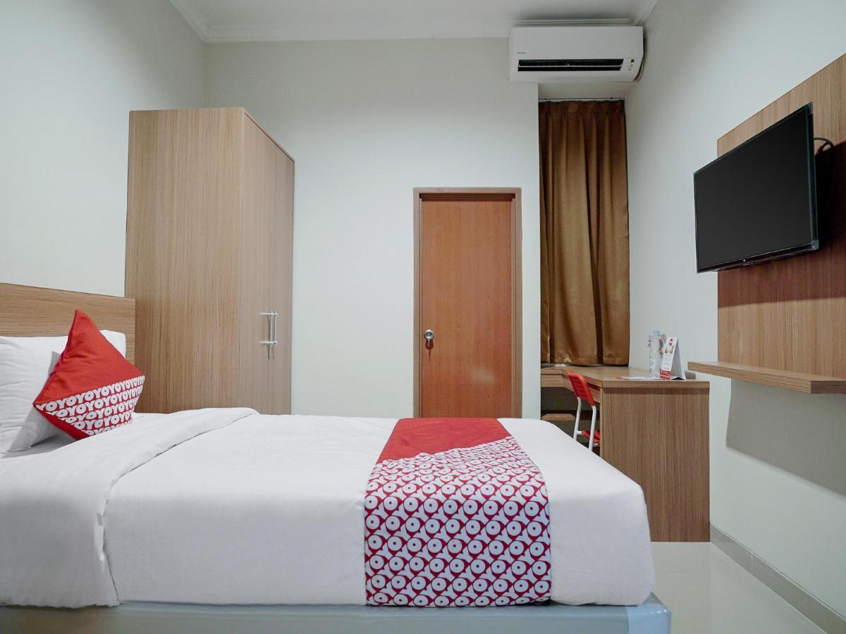 Oyo 415 The Kartini 8 Residence Jakarta Exterior foto